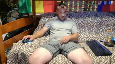 xxScubaStevexx online show from 07-16-26, 10:05