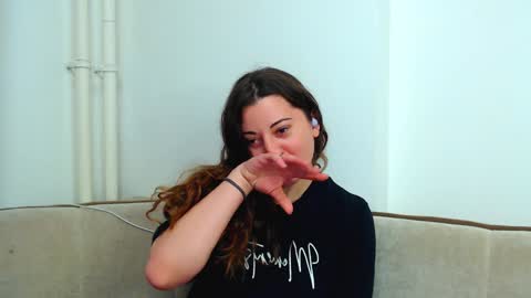 helen_adams_ online show from 12-09-24, 01:45