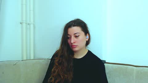 helen_adams_ online show from 01-10-25, 04:44