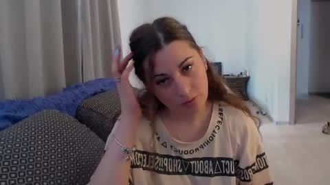 Snapshot of helen_adams_ chatting on 06-27-26, 06:51 helen_adams_ online show from 06-27-26, 06:51