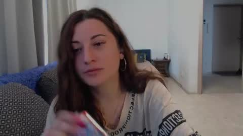 Snapshot of helen_adams_ chatting on 07-07-26, 07:23 helen_adams_ online show from 07-07-26, 07:23