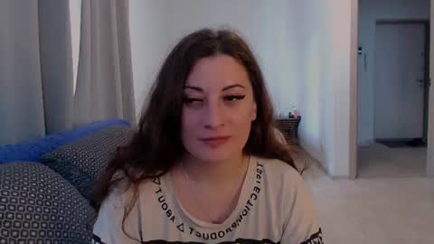 Snapshot of helen_adams_ chatting on 07-28-26, 12:48 helen_adams_ online show from 07-28-26, 12:48