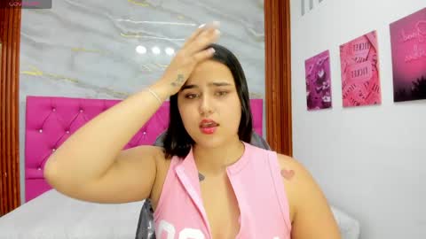 Helen online show from 04-26-26, 05:43