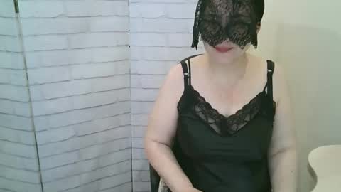 Helen online show from 02-11-26, 05:23