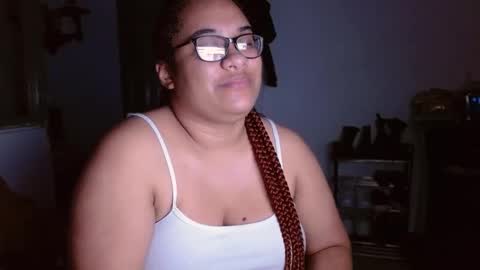 Helena online show from 02-18-25, 03:53