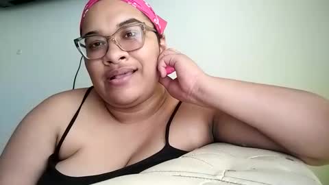 Helena online show from 03-12-26, 06:25