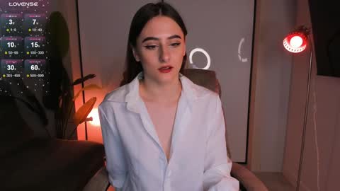 Snapshot of helena_lorente chatting on 12-16-24, 08:05 Helen online show from 12-16-24, 08:05