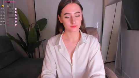 Helen online show from 11-03-25, 04:08