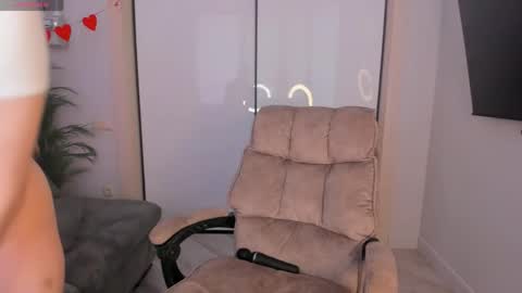 Helen online show from 06-01-26, 03:47