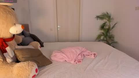 Helen online show from 07-27-26, 01:29