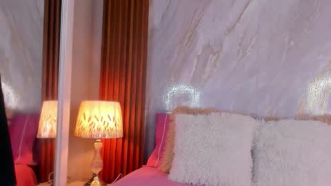 Helena Santos  online show from 03-19-26, 10:41