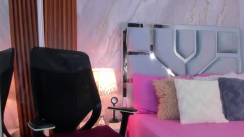 Helena Santos  online show from 06-16-26, 11:13