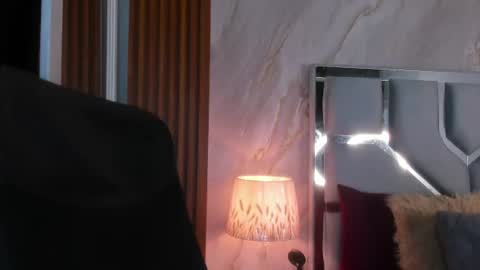 Helena Santos  online show from 07-12-26, 11:56