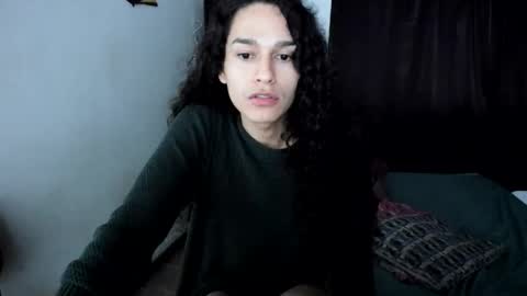 Snapshot of helena_spellman chatting on 04-16-26, 11:33 helena_spellman online show from 04-16-26, 11:33