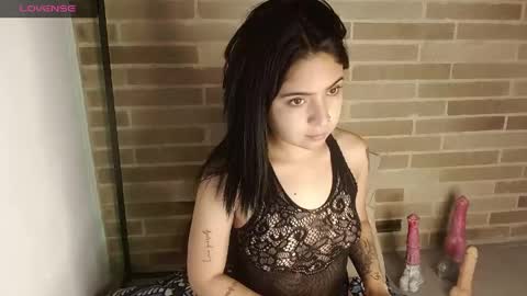 Snapshot of helenacyruss666 chatting on 05-17-26, 12:23 Only 18 cyrus online show from 05-17-26, 12:23