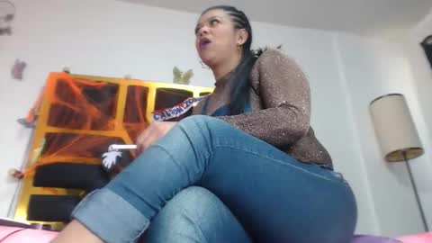 helenahotwet online show from 11-04-25, 12:15