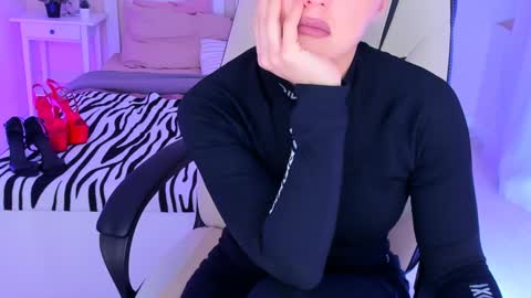 Helena online show from 12-14-24, 05:03