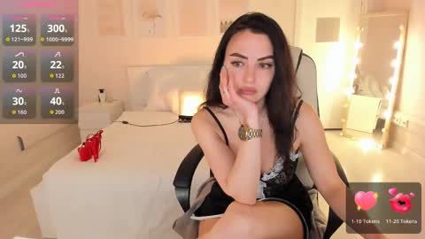 Snapshot of helenaregal chatting on 05-08-26, 01:38 Helena online show from 05-08-26, 01:38