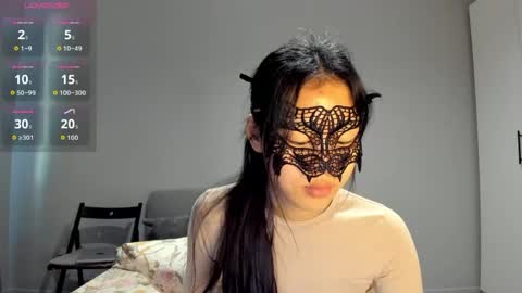 Hi I am Helen online show from 05-26-26, 02:07
