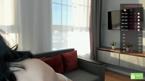 Sarah  here Help to make 100 thumbs up  online show from 02-08-25, 11:55