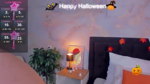 helendanvers online show from 10-31-25, 03:07