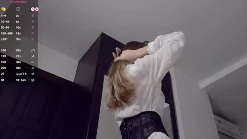 Snapshot of helenharmony chatting on 01-15-26, 01:54 helenharmony online show from 01-15-26, 01:54