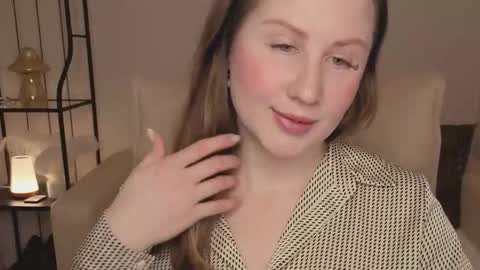 Helen online show from 02-19-26, 01:45