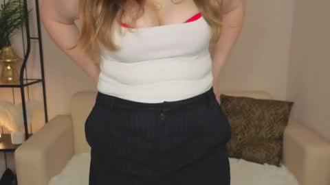 Helen online show from 05-28-26, 01:14