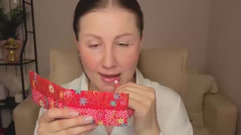 Helen online show from 07-19-26, 01:53