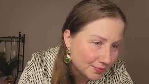 Helen online show from 07-31-26, 02:33