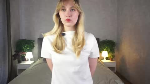 Bella online show from 04-16-26, 09:10