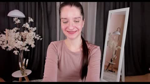 Helen online show from 01-30-25, 04:58