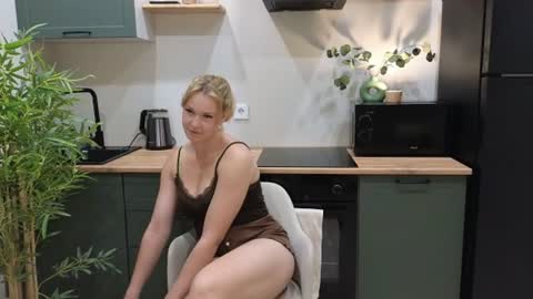 Snapshot of helga_muller chatting on 07-30-26, 03:22 Helga online show from 07-30-26, 03:22
