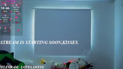 Helia Transfem and Amy online show from 05-13-26, 01:19