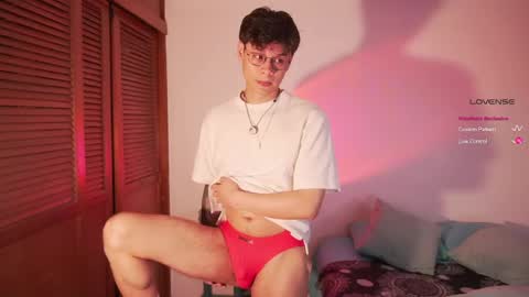 Snapshot of heliero chatting on 05-18-26, 01:24 Helio online show from 05-18-26, 01:24