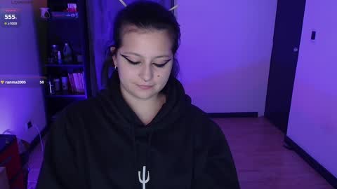 Snapshot of hell_dancer_ chatting on 01-25-25, 02:15 Lexa online show from 01-25-25, 02:15