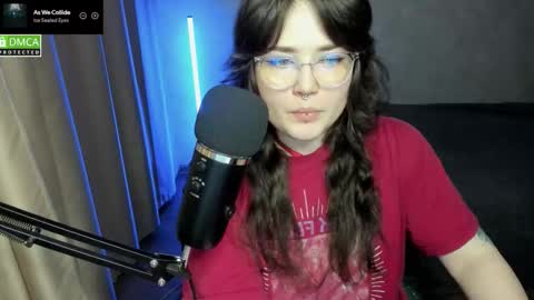 Red online show from 10-30-25, 06:52