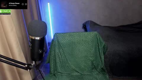 Red online show from 11-30-25, 06:34