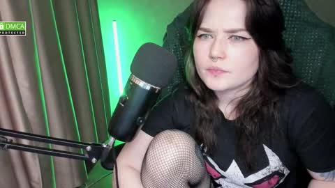 Red online show from 03-18-26, 07:50