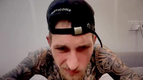 hellacozy online show from 04-17-26, 01:47