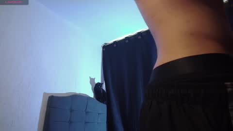 Snapshot of hellcat_xx chatting on 09-28-25, 03:06   CROW  online show from 09-28-25, 03:06
