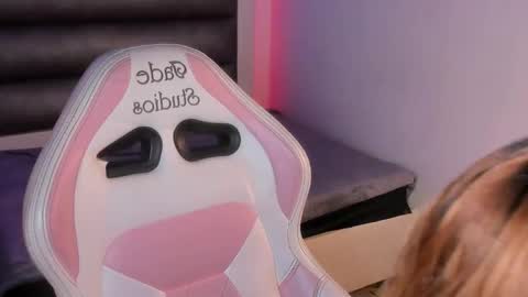 hellen__smith_ online show from 03-26-26, 08:36