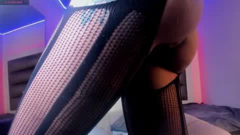 Snapshot of hellen__smith_ chatting on 04-26-26, 01:47 hellen__smith_ online show from 04-26-26, 01:47