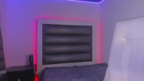 Snapshot of hellen__smith_ chatting on 05-13-26, 01:47 hellen__smith_ online show from 05-13-26, 01:47