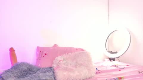 Hellen online show from 03-07-25, 04:35