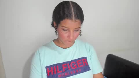 hellen_scot_ online show from 11-16-25, 12:05