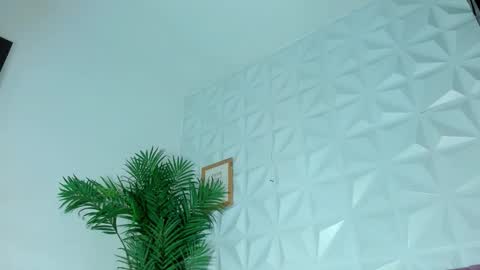 hellen     online show from 10-22-25, 07:02