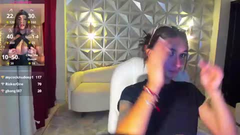 Snapshot of hellen_tease chatting on 07-28-26, 06:20 Hellen online show from 07-28-26, 06:20