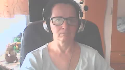 Snapshot of hellenmarie chatting on 03-09-26, 11:14 hellenmarie online show from 03-09-26, 11:14