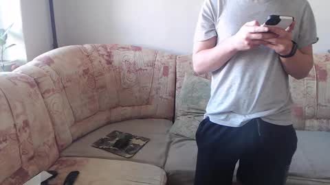 Remy online show from 02-11-25, 07:54